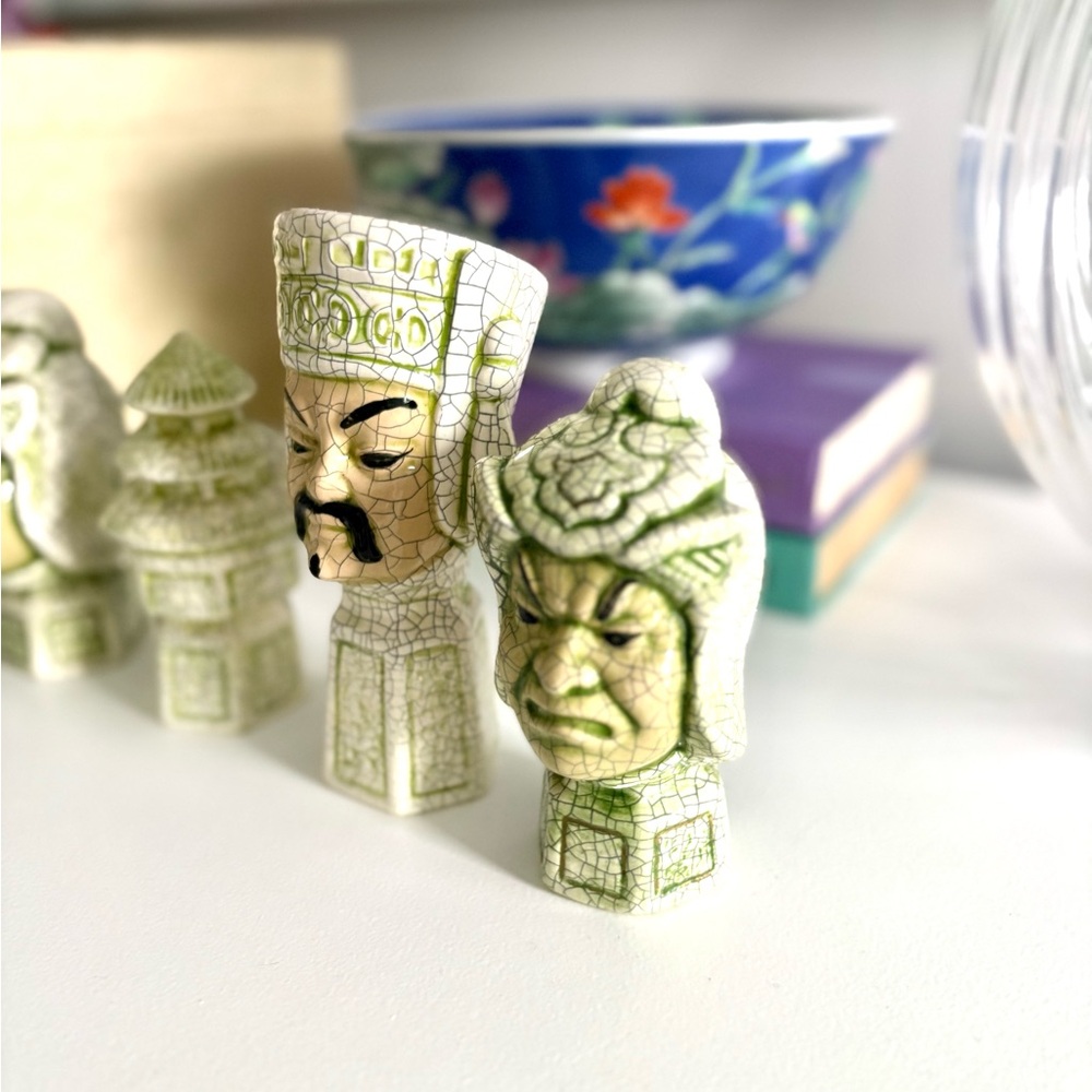 Vintage Asian-inspired crackle glaze figurine set - Picture 2 of 8